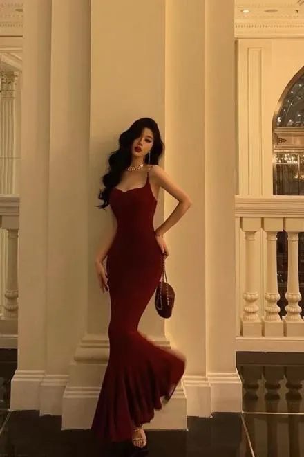 Thú Thế: Mỹ Nhân Thu Phục Ngũ Đại Thú Vương